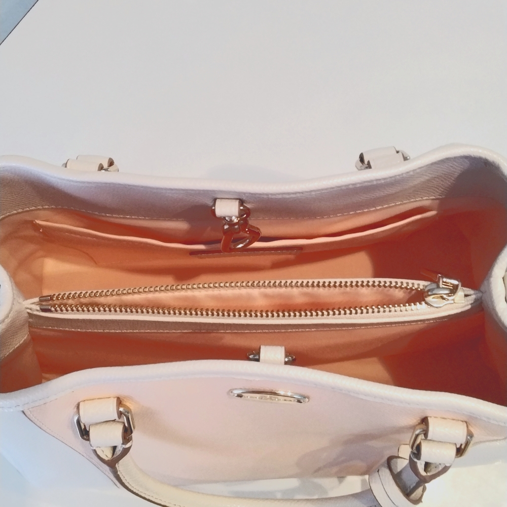 Coach Pebble Leather Cream and Peach handbag - Picture 7 of 8